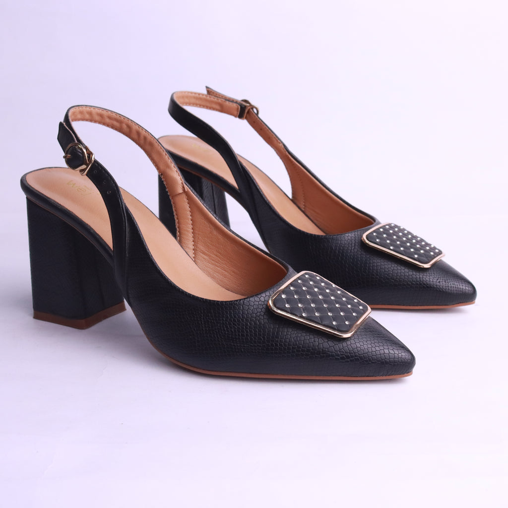 COURT SHOES