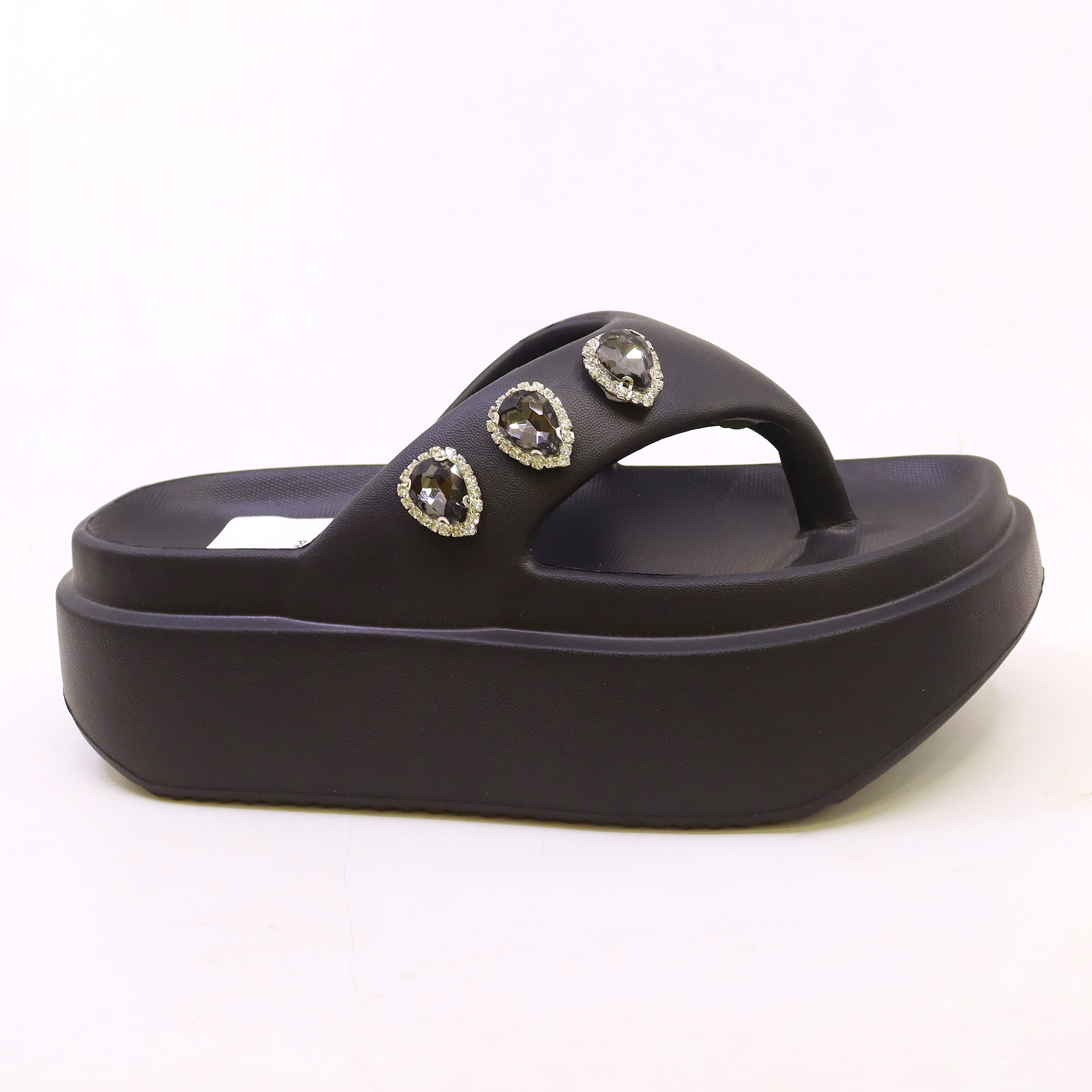 Women’s cushioned softy slides – perfect for everyday wear