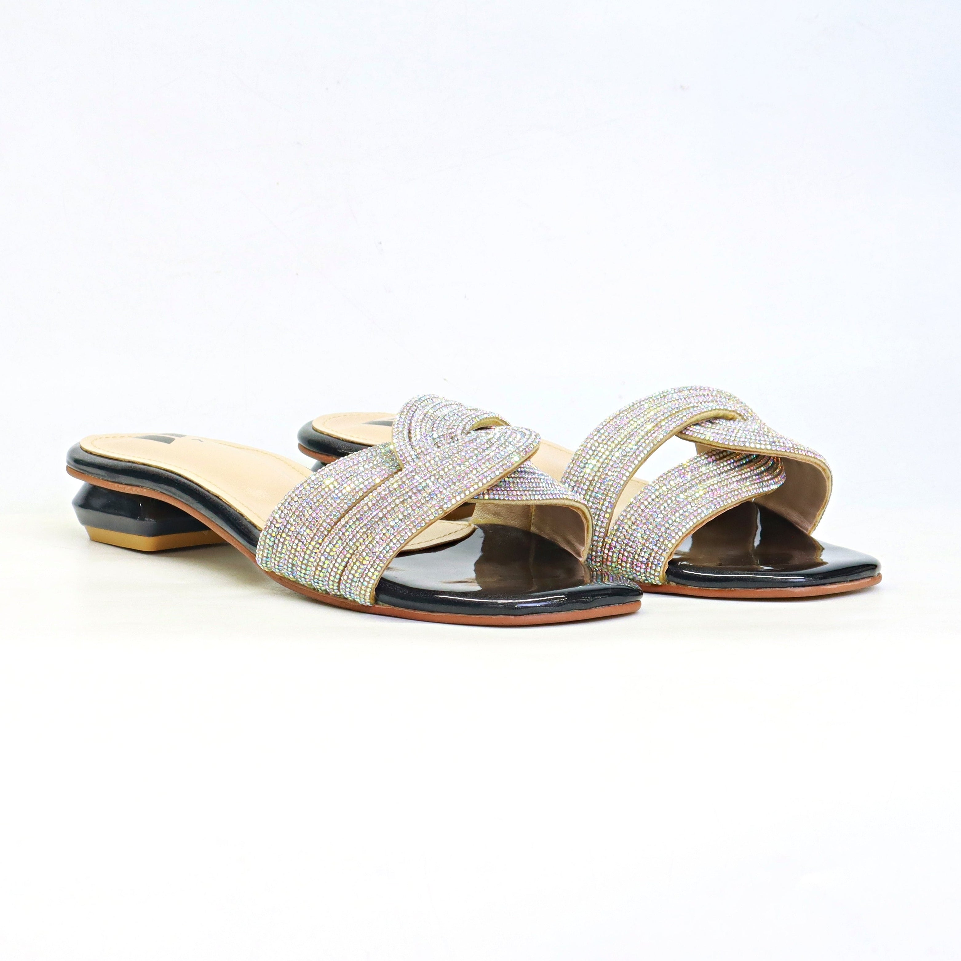 WOMEN FLAT SLIPPER