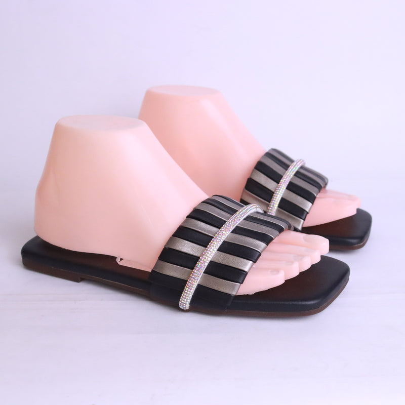 Ladies' black formal flats – understated and polished