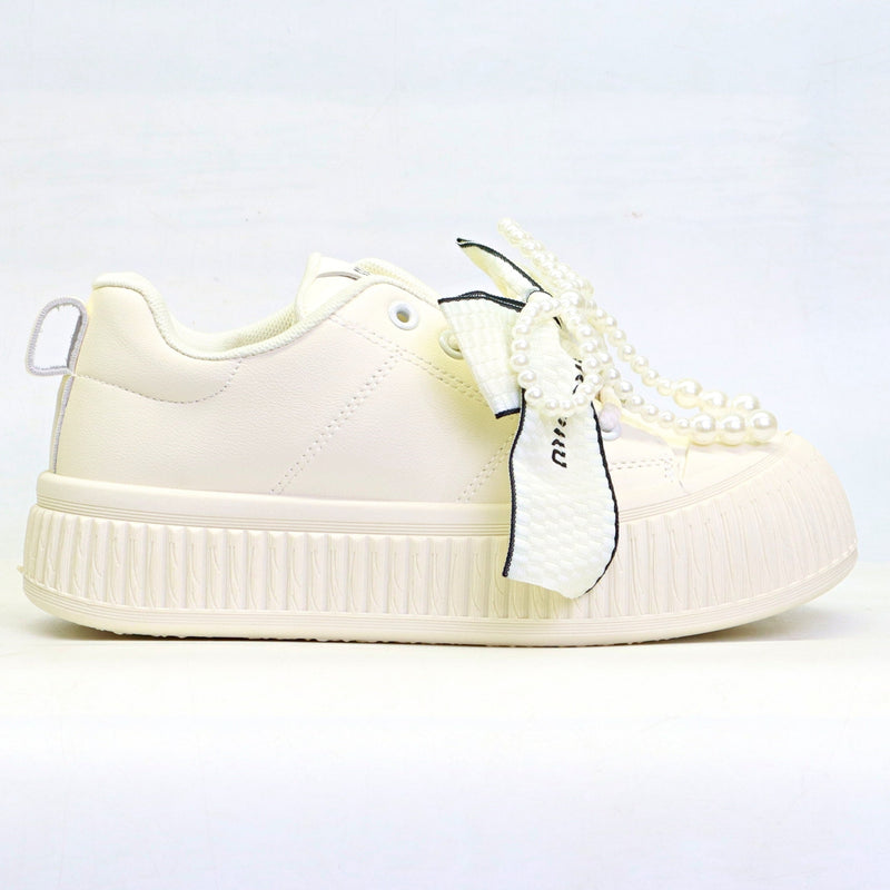 WOMEN TRENDY SNEAKERS