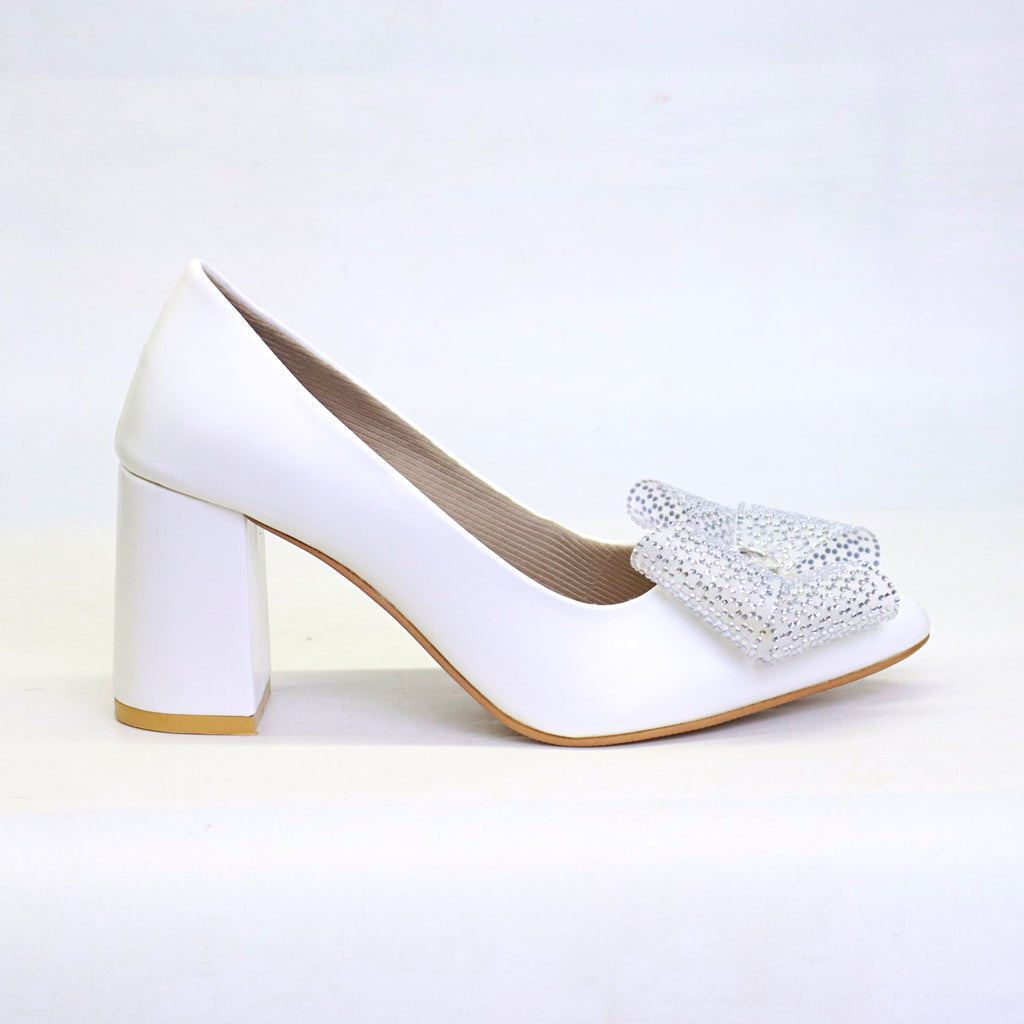 Court shoes block heel