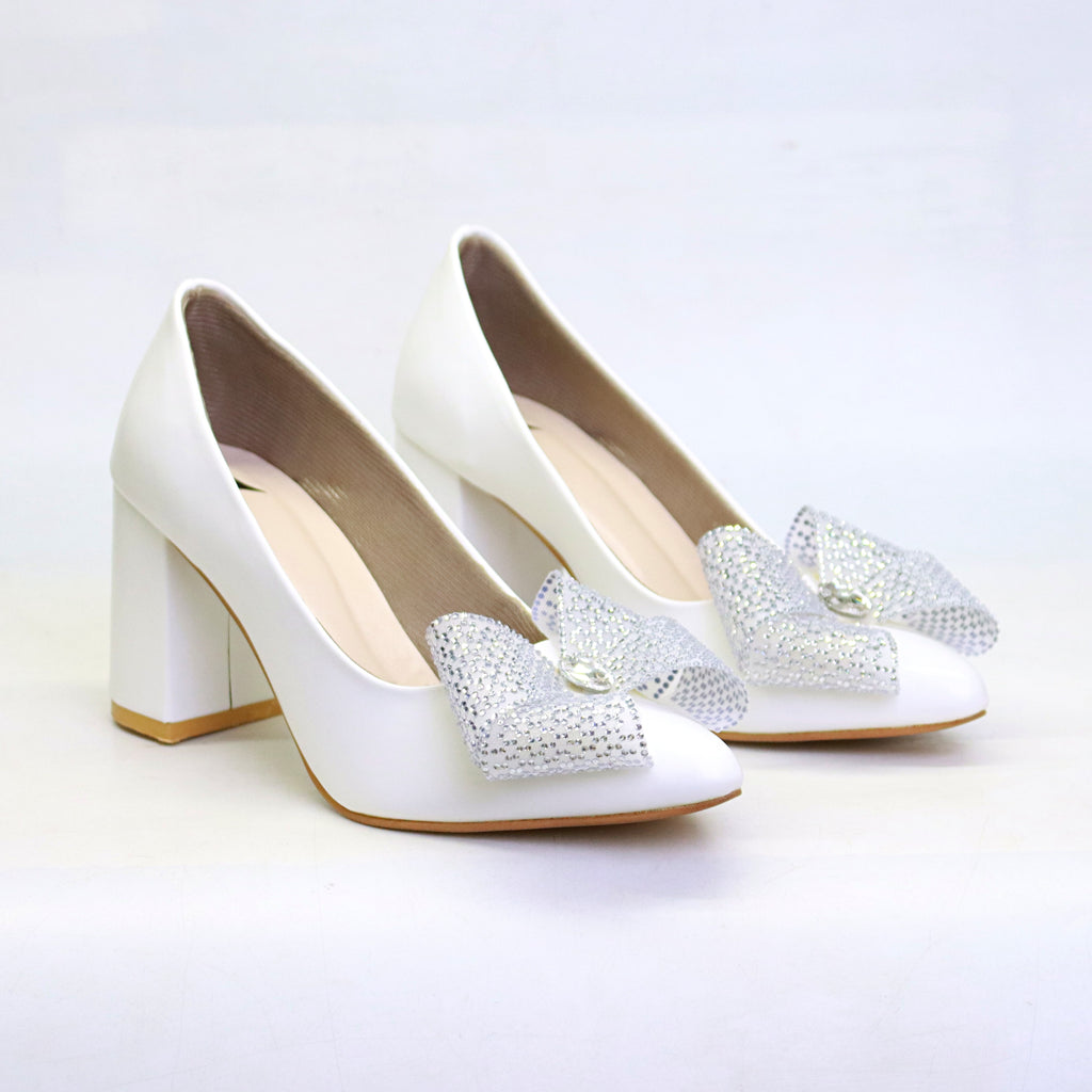 Court shoes block heel