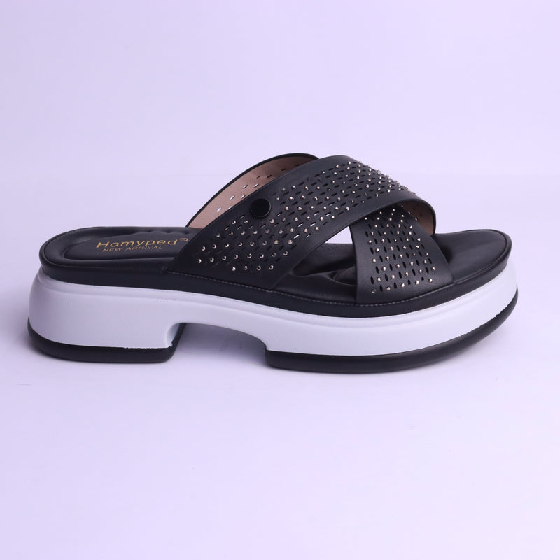 softy slides – neutral tone for daily styling