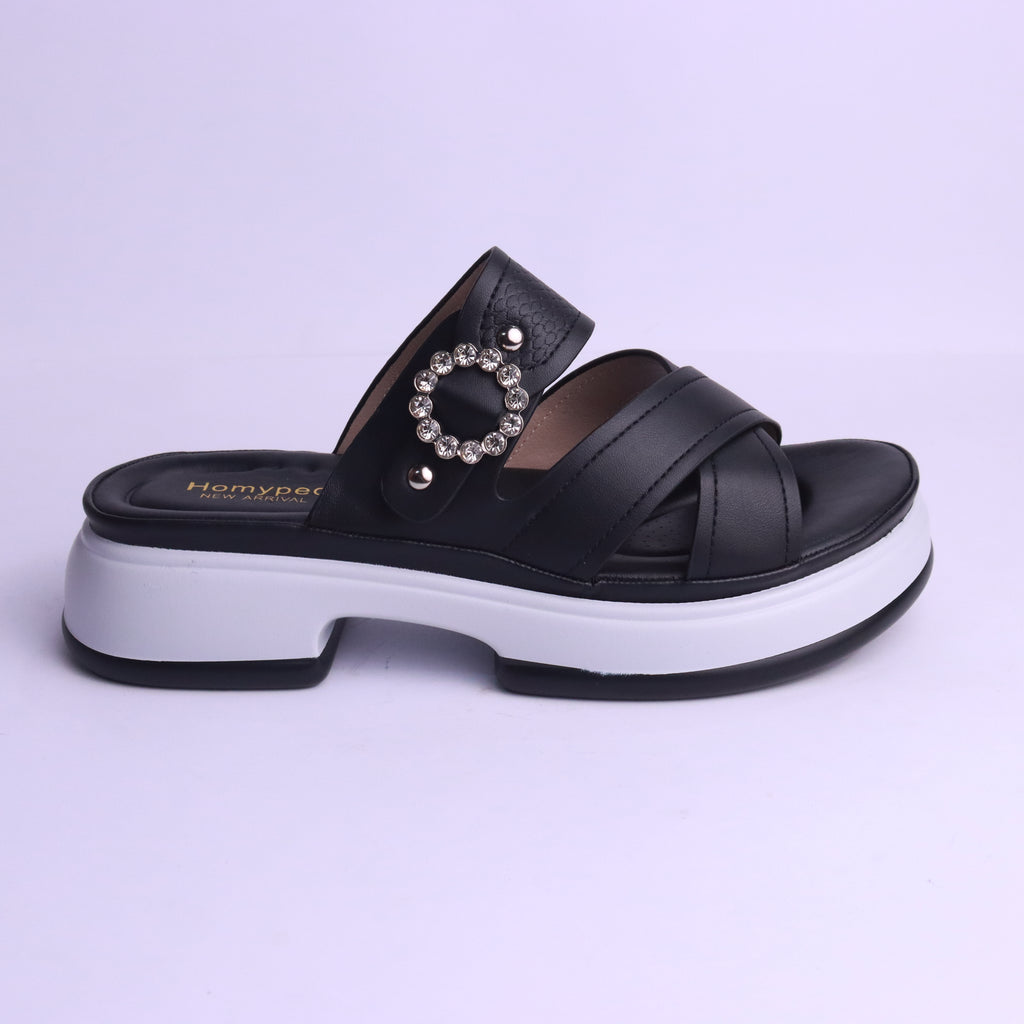 softy slides – neutral tone for daily styling
