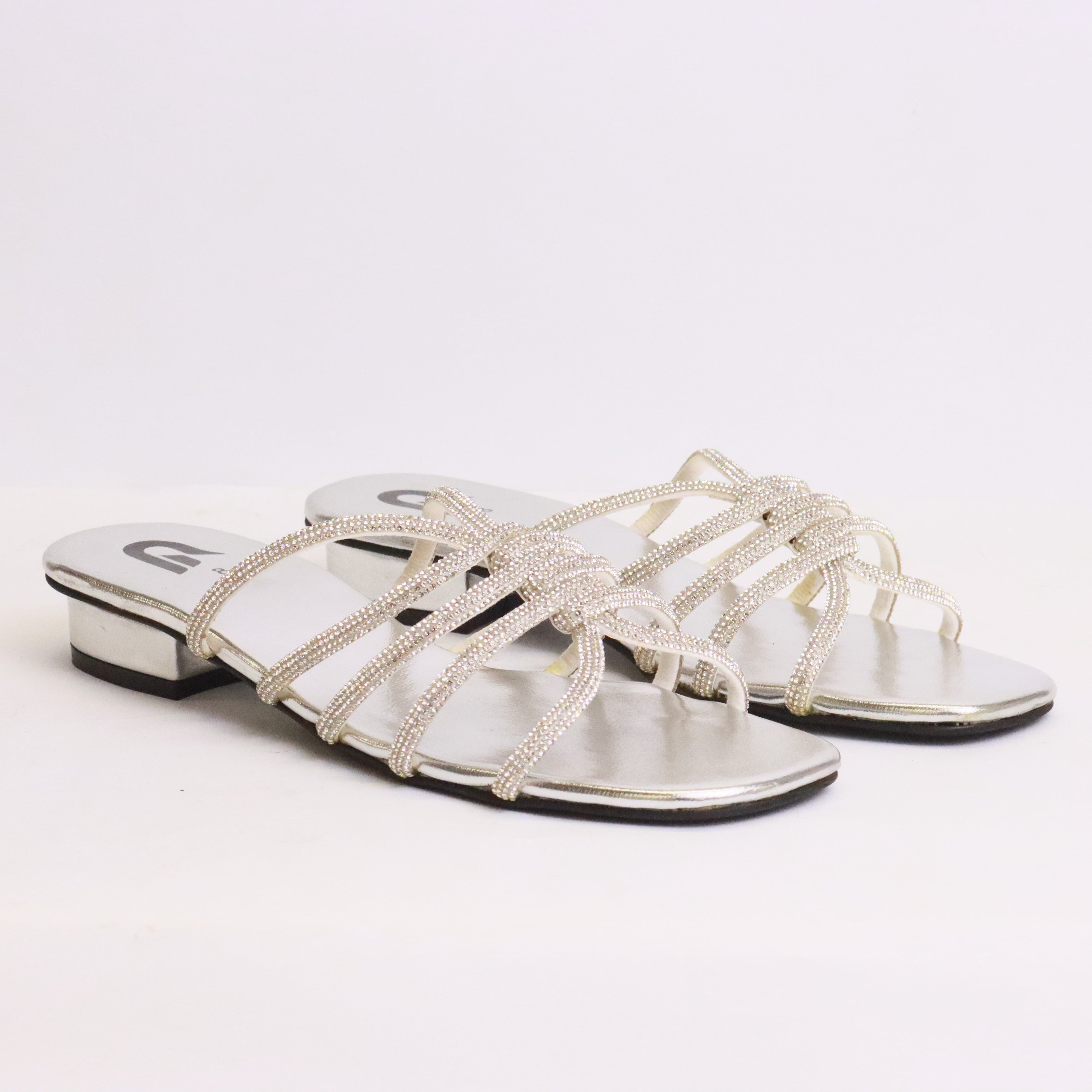 DA715 silver flat slippers – light-catching embellished upper for weddings and Barat Pakistan