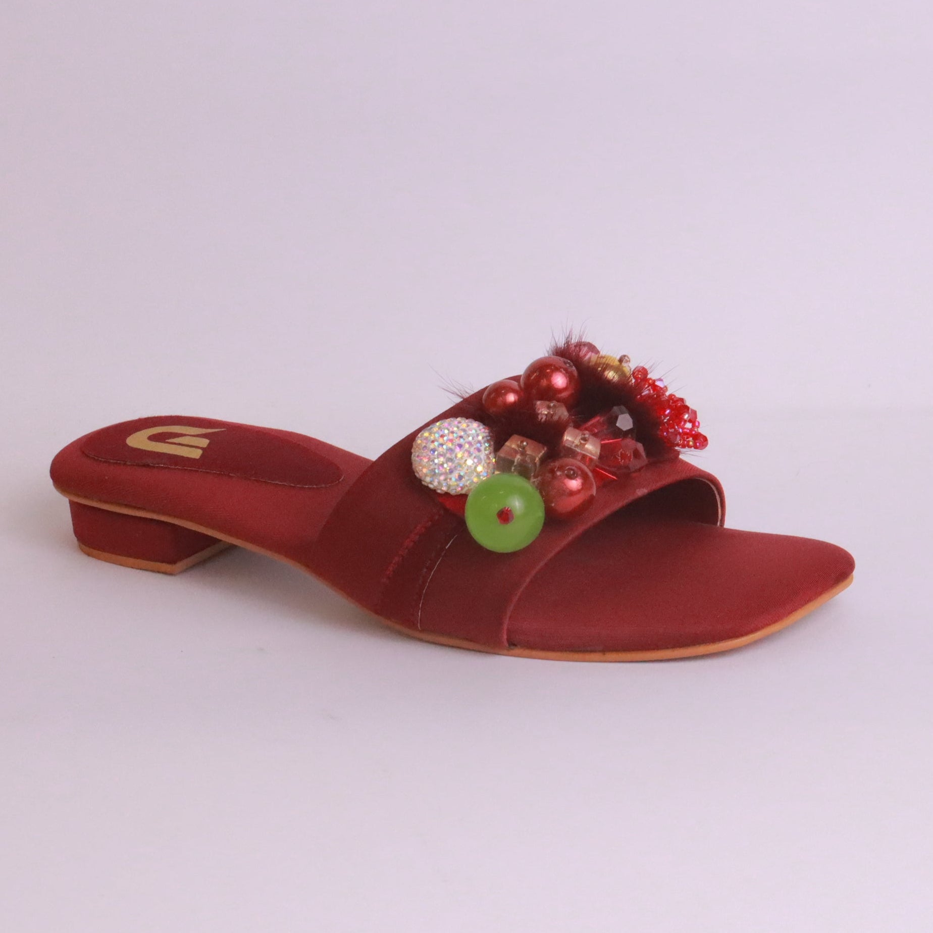 DA838 maroon flat slippers side view – elegant upper design for weddings and dawats
