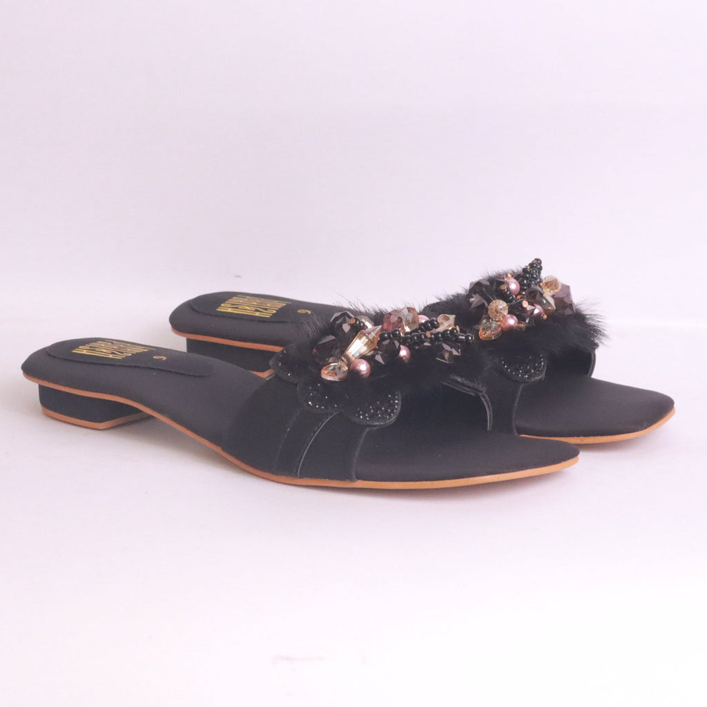 DA870 black flat slippers – intricate upper detailing for all-season occasion wear Pakistan