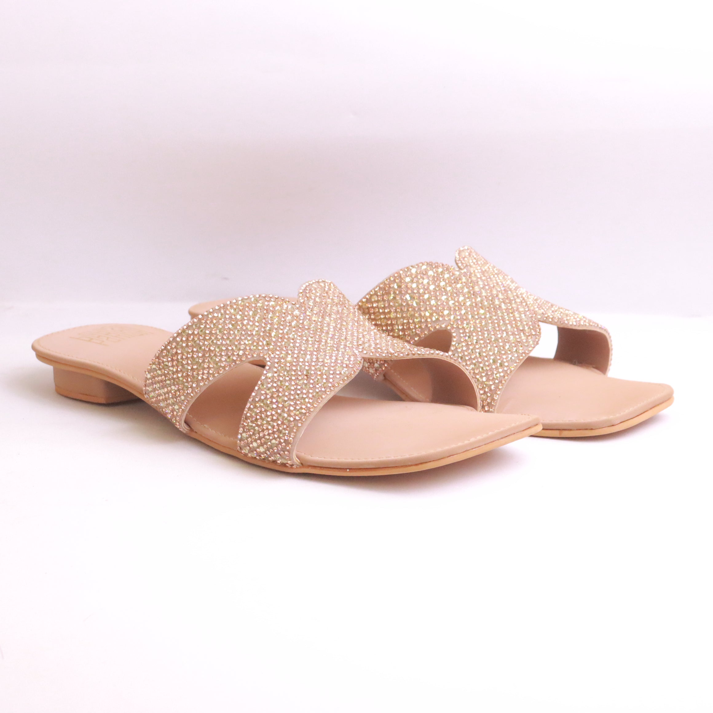 DA955 fone women slippers – neutral tone pairs with every outfit