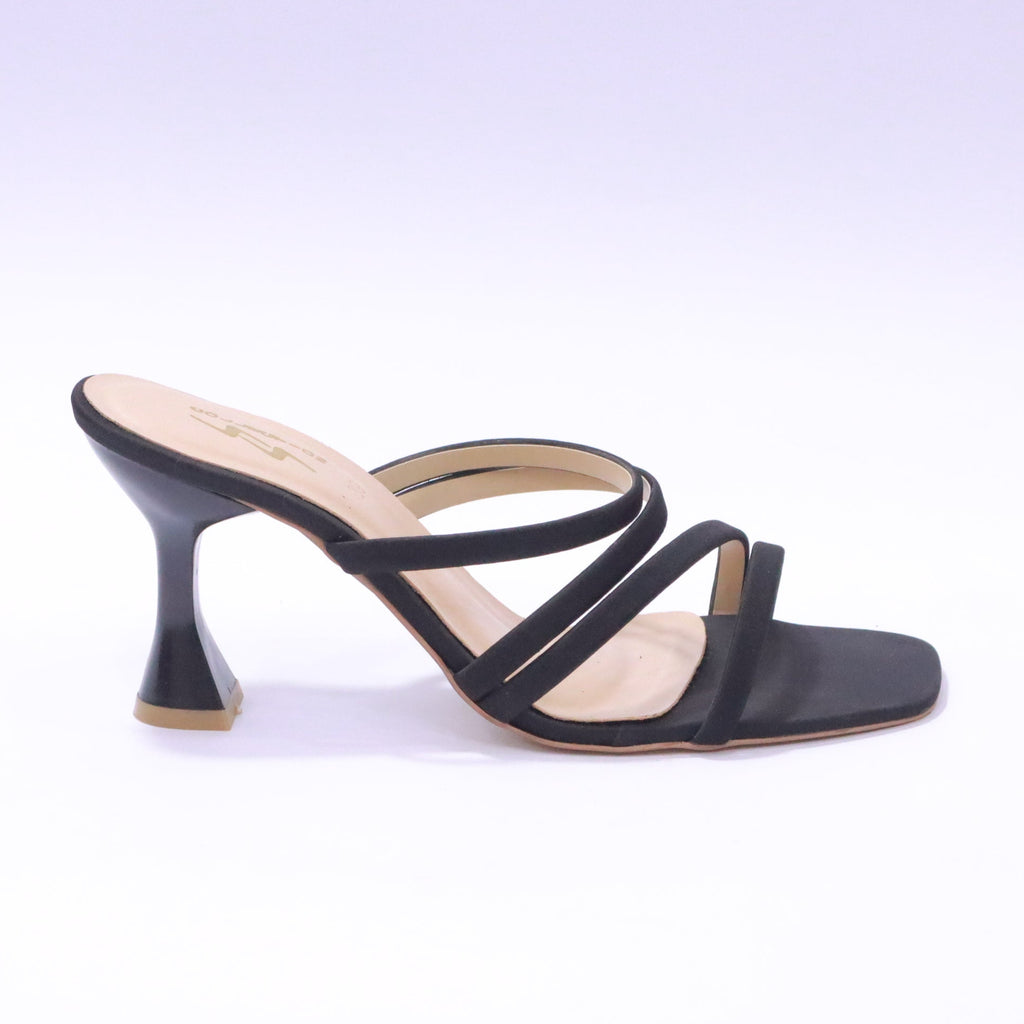 EA028 BLACK