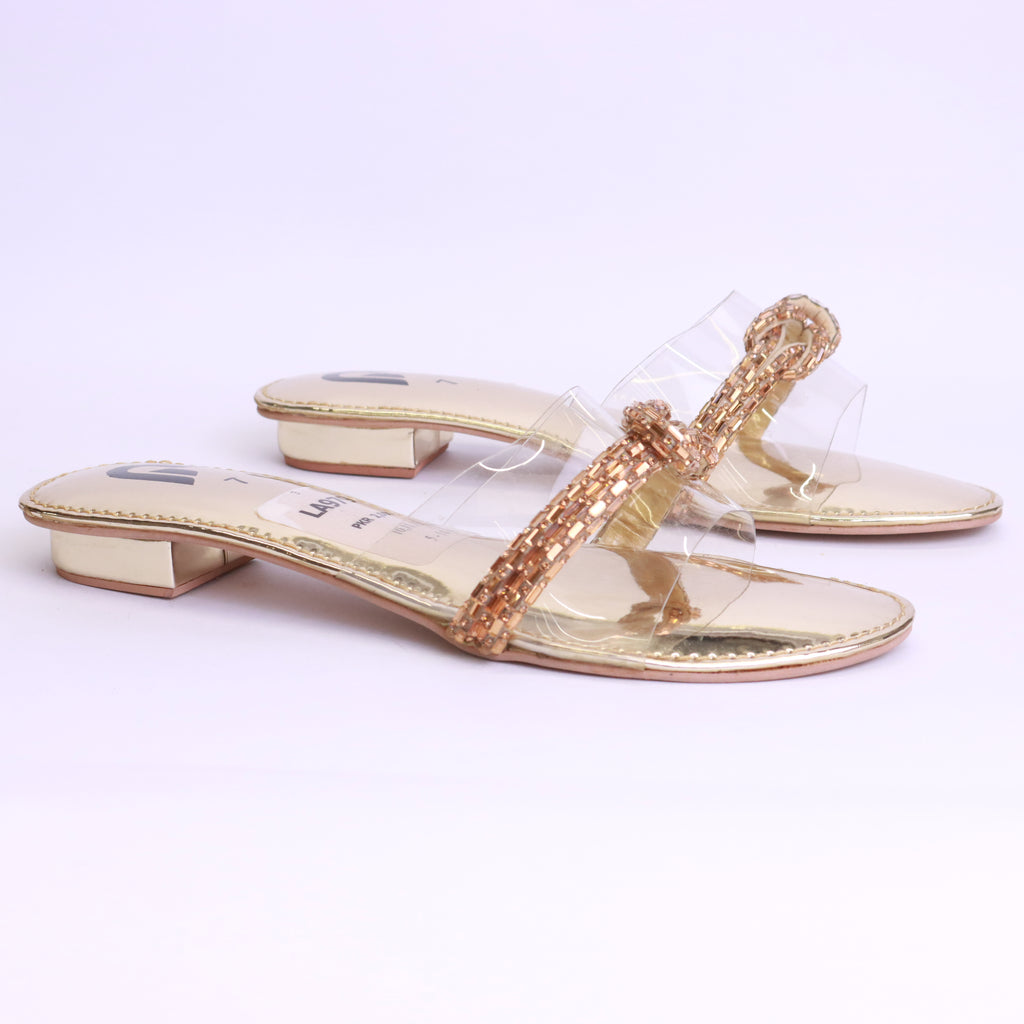 LA979 light golden slippers – versatile shimmer for Eid dawats and casual gatherings Pakistan