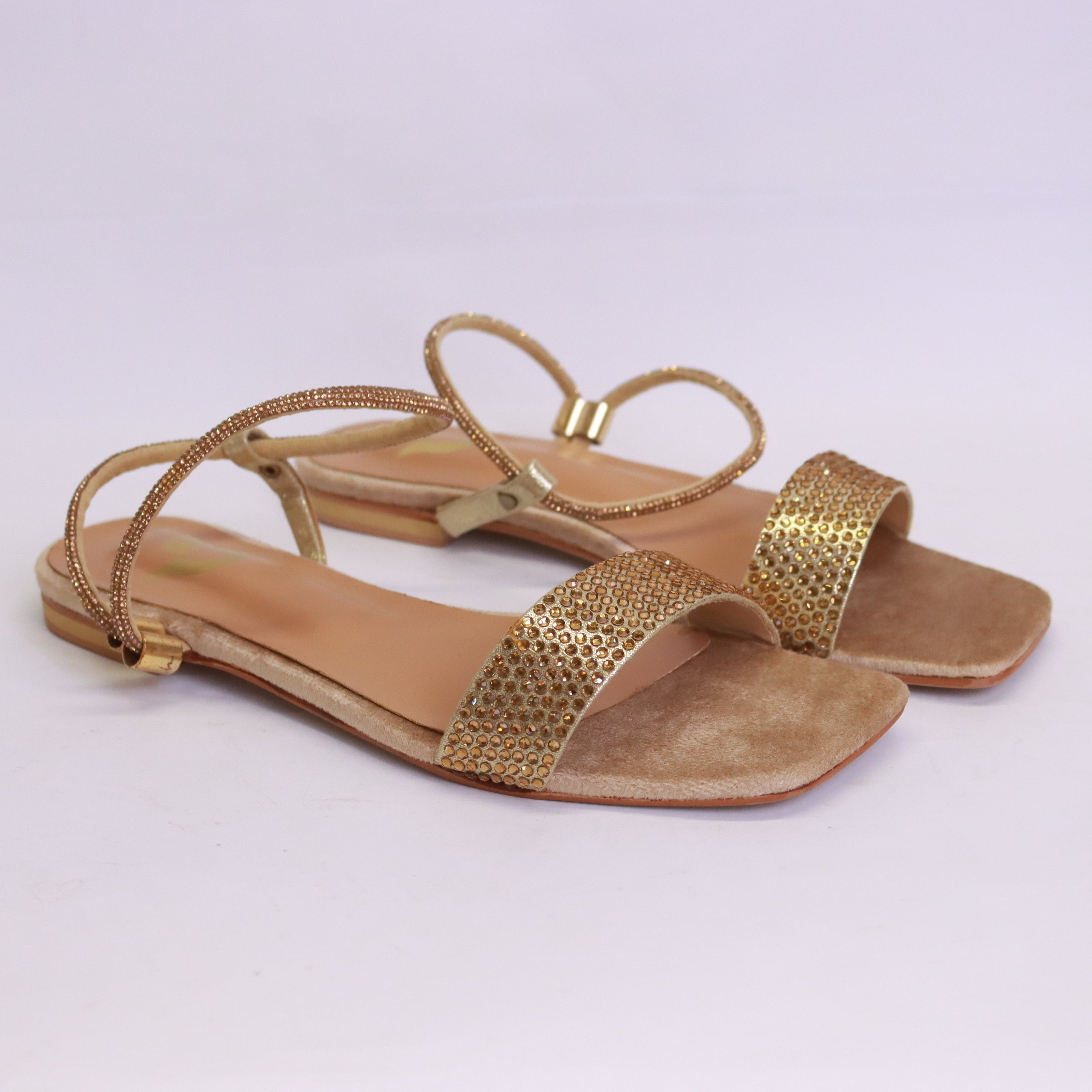 LB668 light golden flat slippers – timeless shimmer for weddings and family gatherings Pakistan