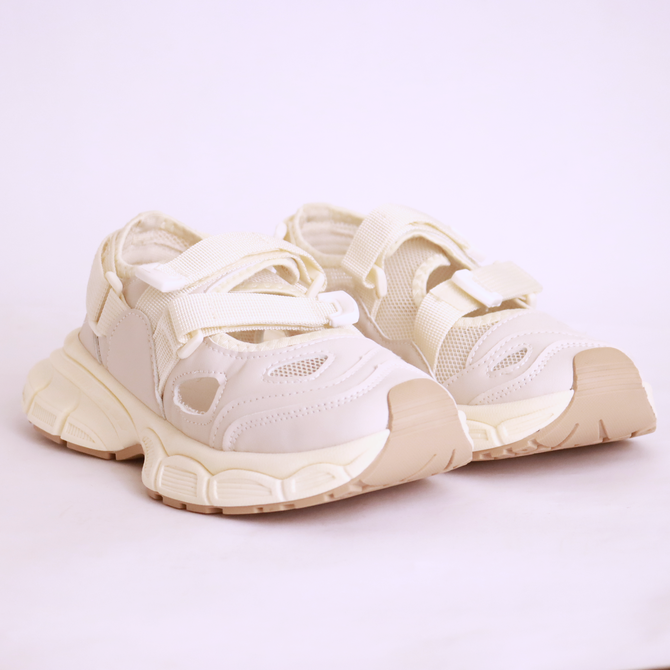 WOMEN SANDAL